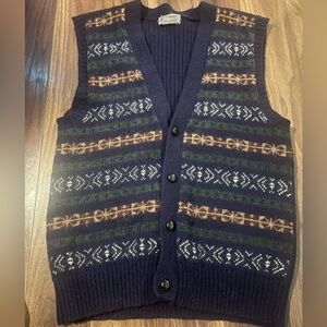 Vintage Eatons eclectic grandpa wool sweater vest men’s medium